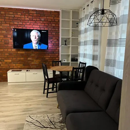 Διαμέρισμα Przytulna Kawalerka W Kamienicy W Poblizu Jeziora Elckiego *